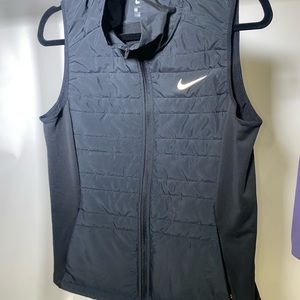 Nike vest